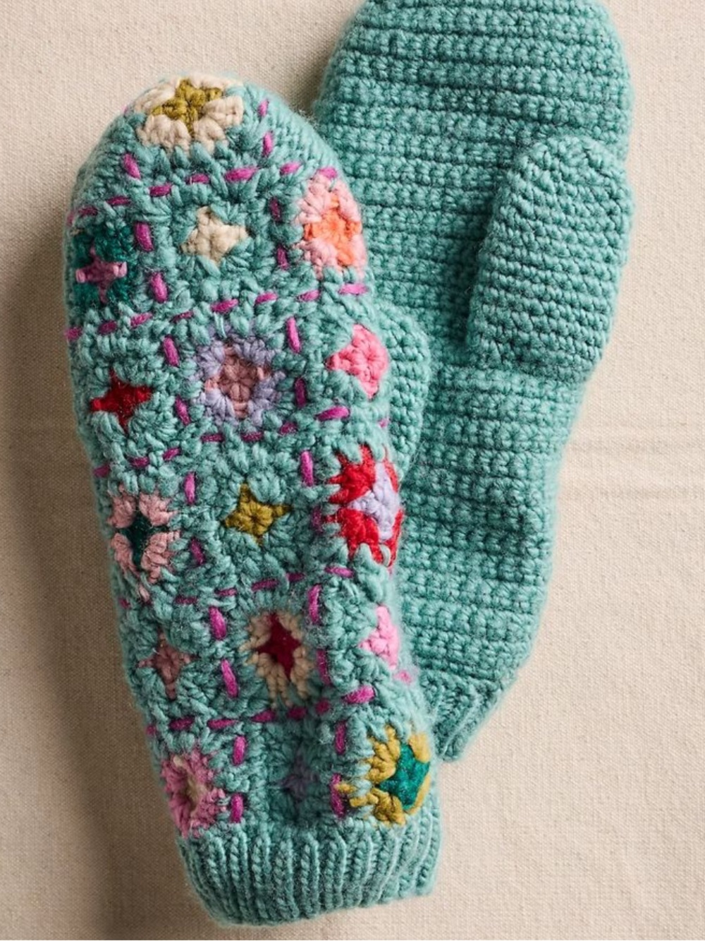 French Knot Goldie Mittens OS